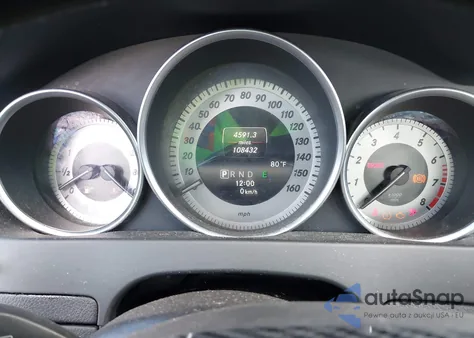 2014 Mercedes-Benz C 250 Sport z USA, uszkodzony, nr VIN WDDGF4HB3ER314082